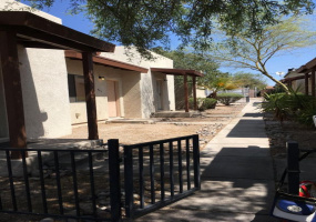 905 E Adams St, Tucson, Arizona 85719, 2 Bedrooms Bedrooms, ,1 BathroomBathrooms,Duplex,For Rent,E Adams St,1783
